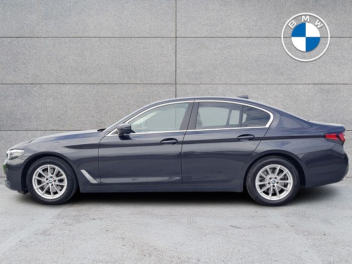 BMW 5 Series 2022