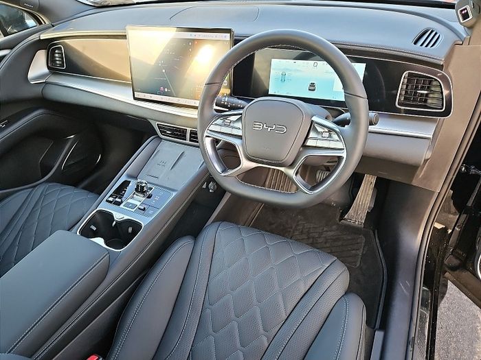 BYD SEALION 7 2025