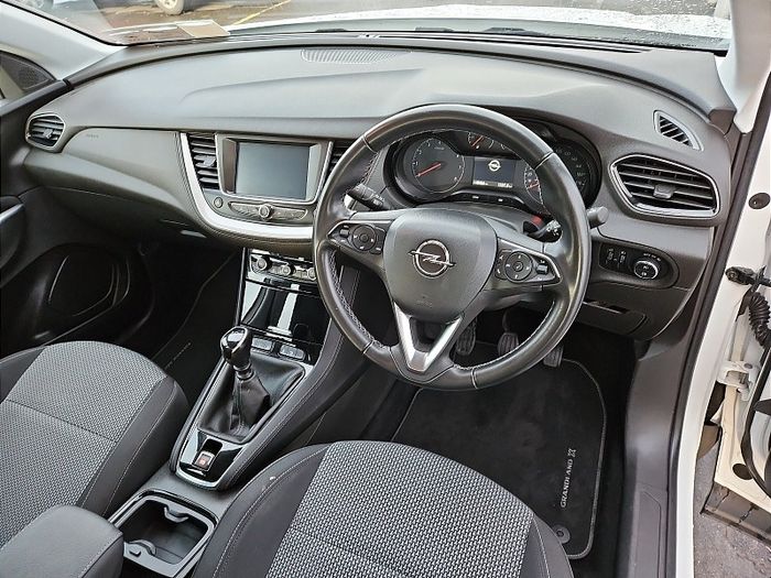 Opel GRANDLAND X 2021