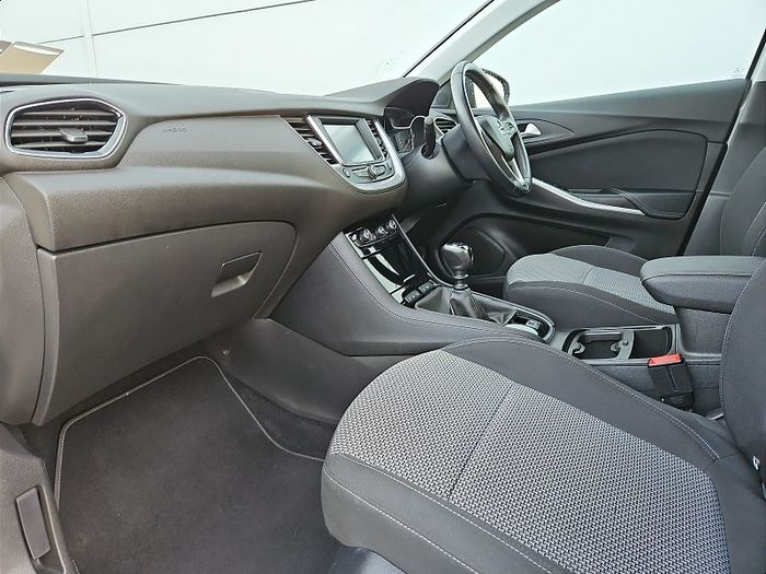 Opel GRANDLAND X 2021