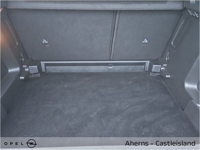 Opel GRANDLAND X 2024