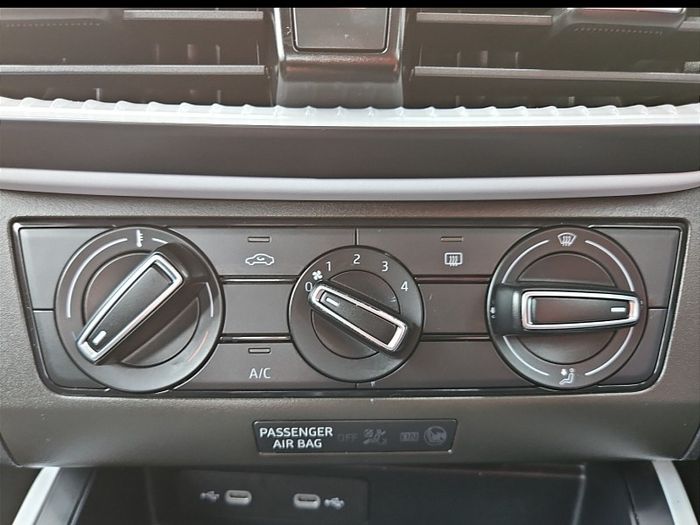 SEAT Arona 2023