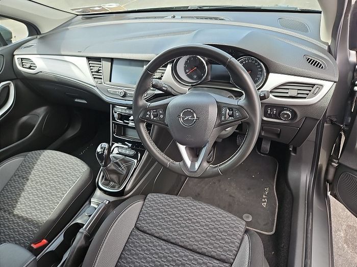 Opel Astra 2020