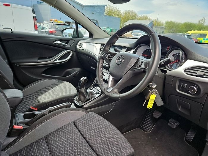 Opel Astra 2020