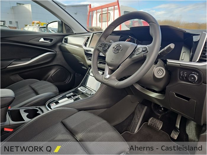 Opel GRANDLAND X 2024