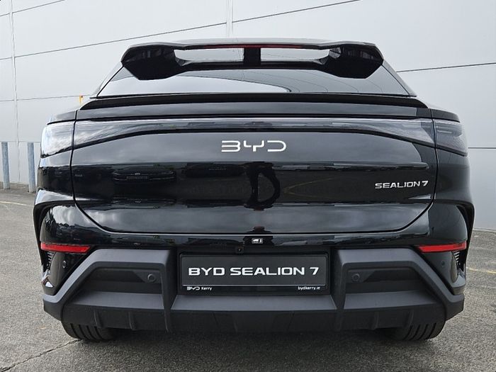 BYD SEALION 7 2026