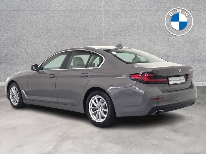 BMW 5 Series 2021
