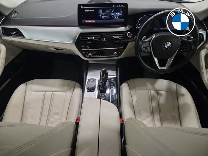 BMW 5 Series 2021