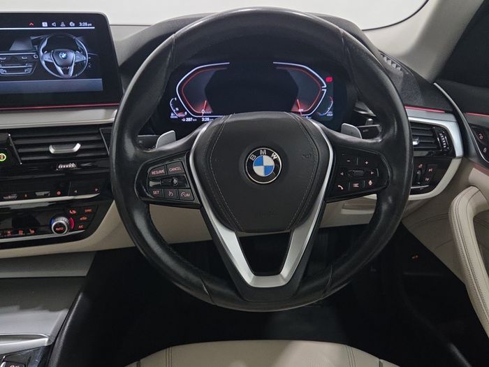 BMW 5 Series 2021