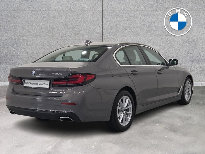 BMW 5 Series 2021