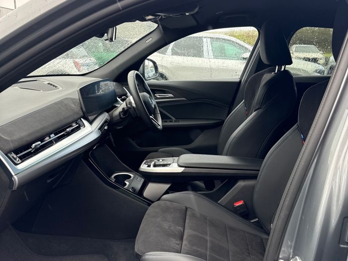 BMW iX2 2025