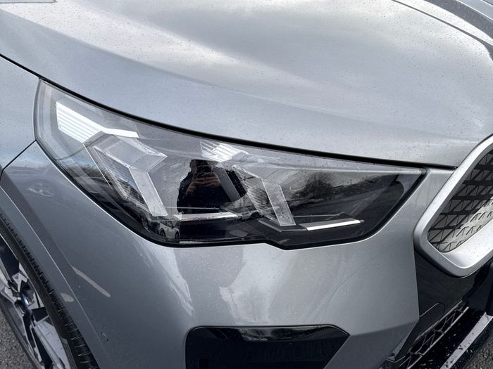 BMW iX2 2025