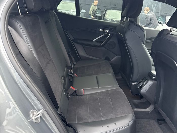 BMW iX2 2025