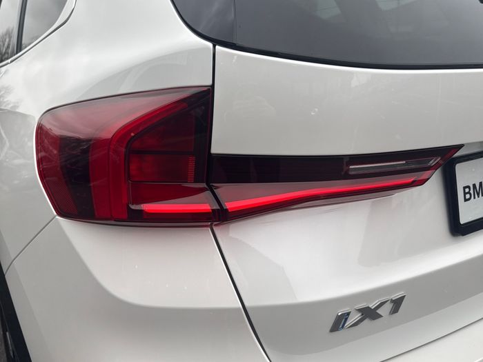 BMW iX1 2025