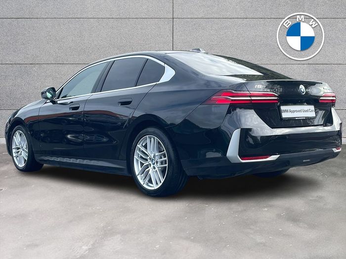 BMW i5 2025