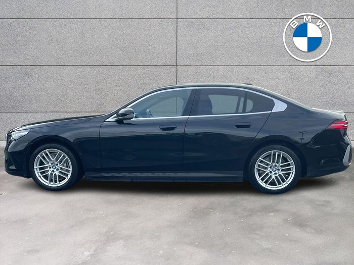 BMW i5 2025