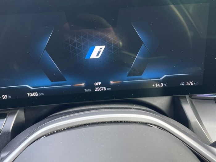 BMW i5 2025