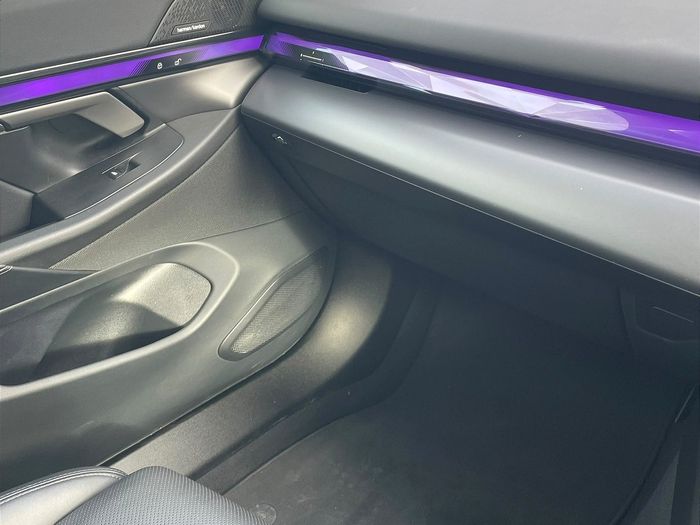 BMW i5 2025