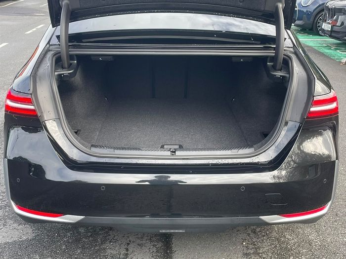 BMW i5 2025