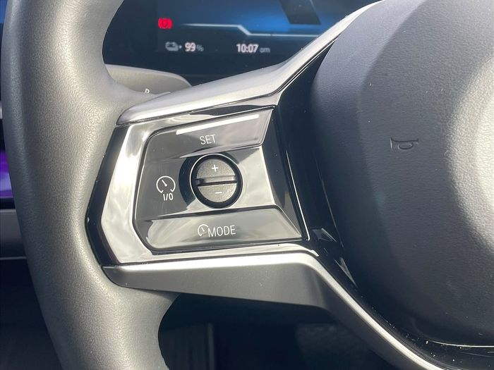 BMW i5 2025