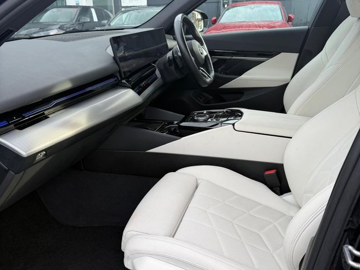 BMW 5 Series 2024