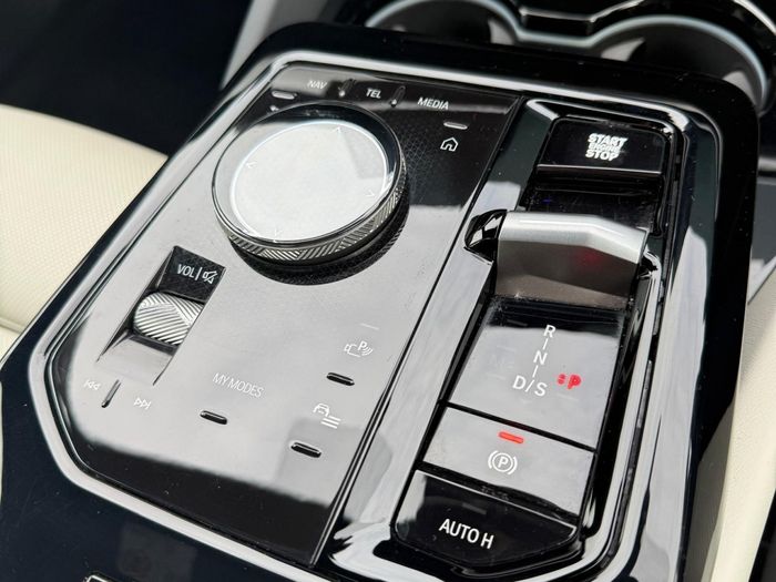 BMW 5 Series 2024