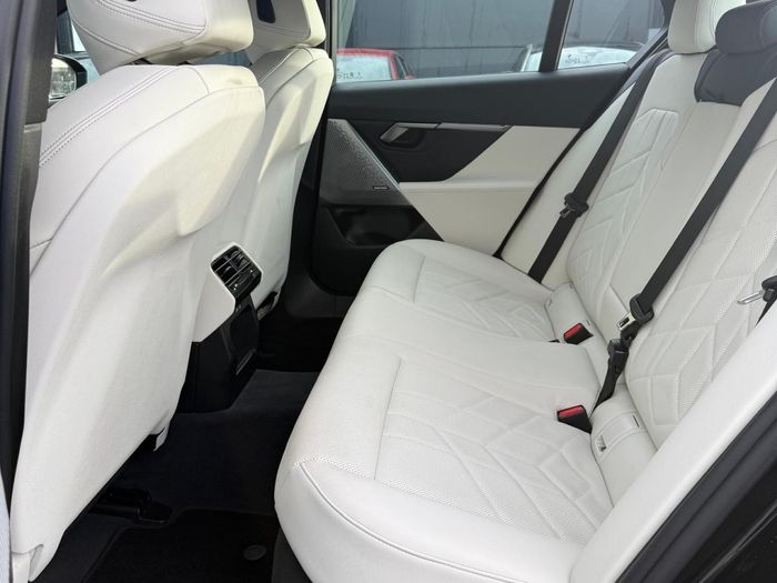 BMW 5 Series 2024