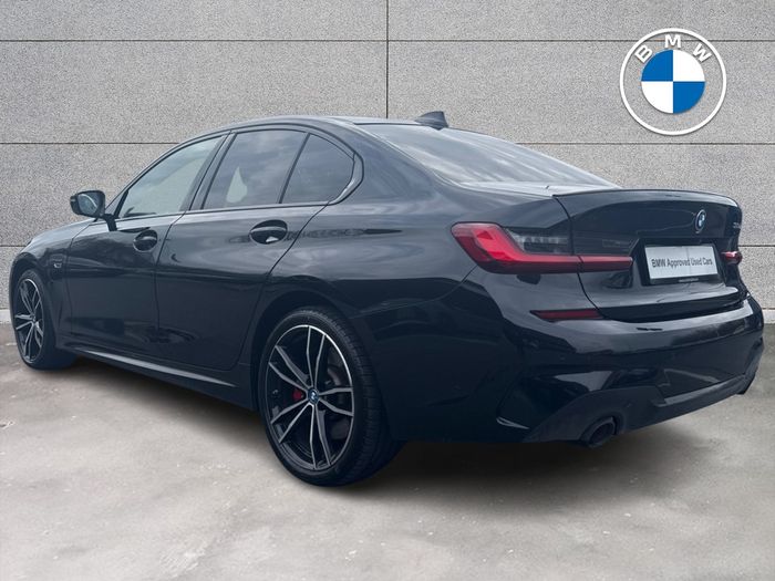 BMW 3 Series 2022