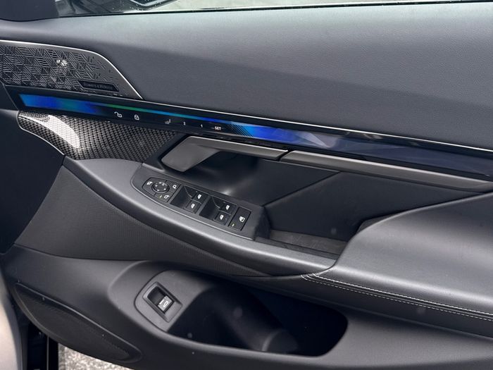 BMW i5 2024