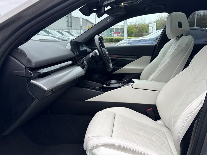BMW i5 2024