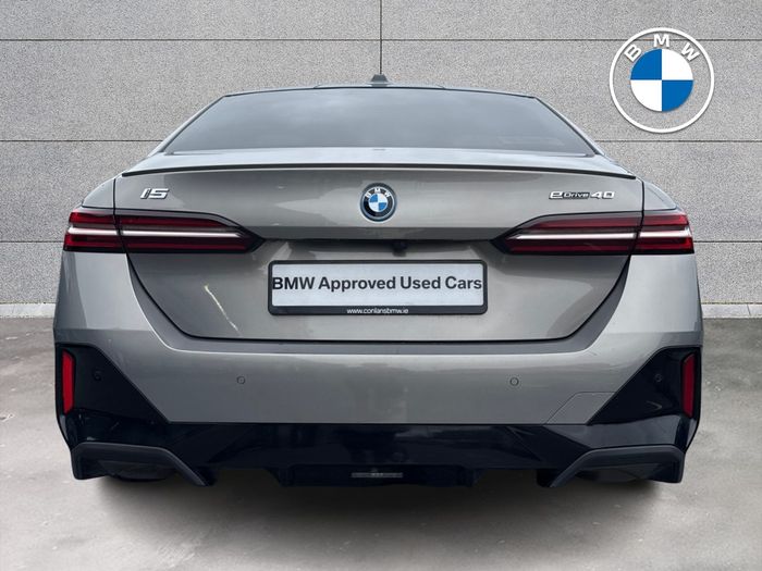 BMW i5 2024