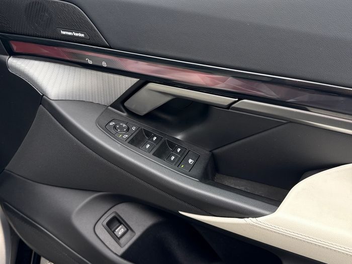 BMW i5 2024