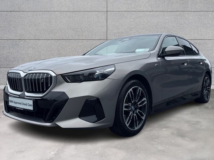 BMW i5 2024