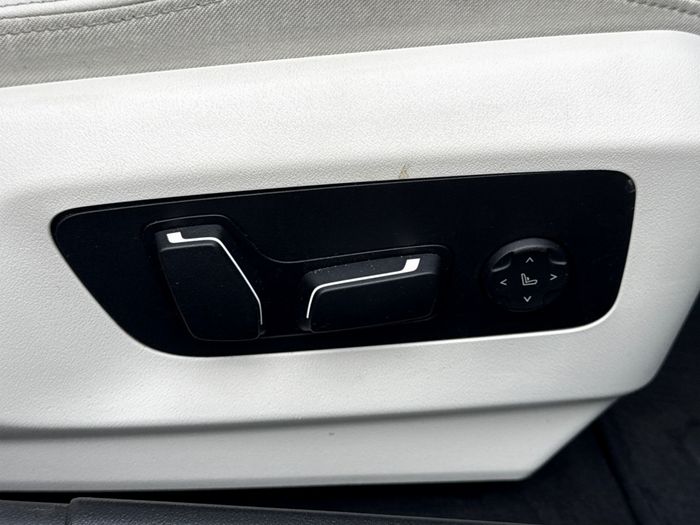 BMW i5 2024