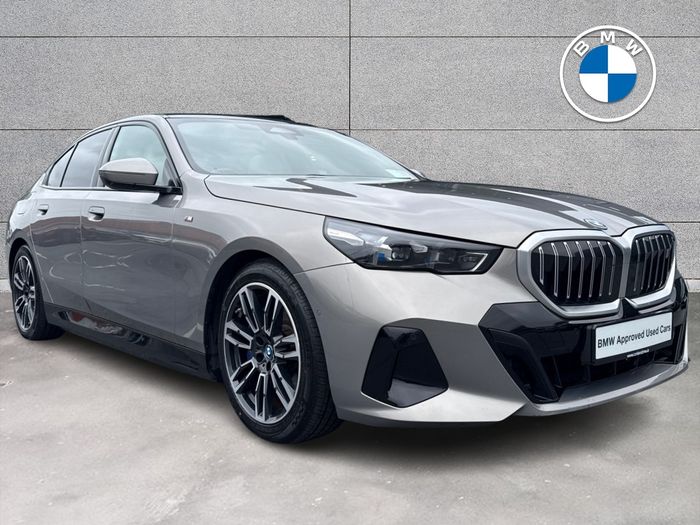 BMW i5 2024