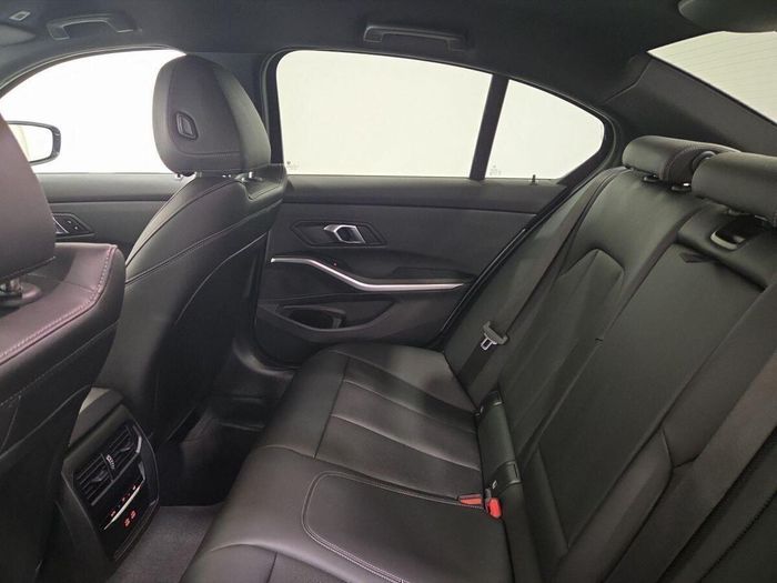 BMW 3 Series 2025