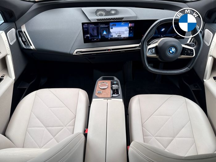BMW IX 2022