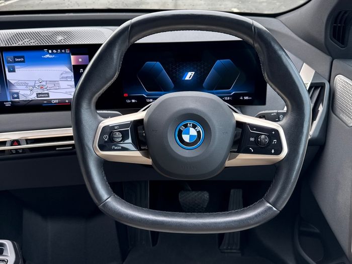 BMW IX 2022