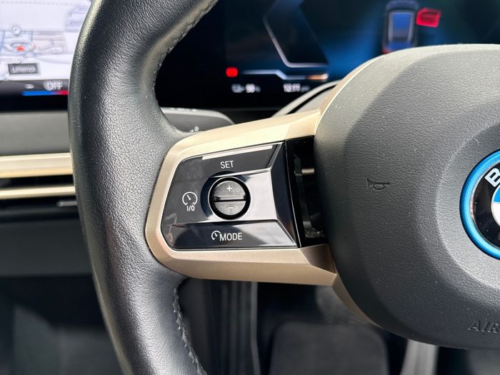 BMW IX 2022