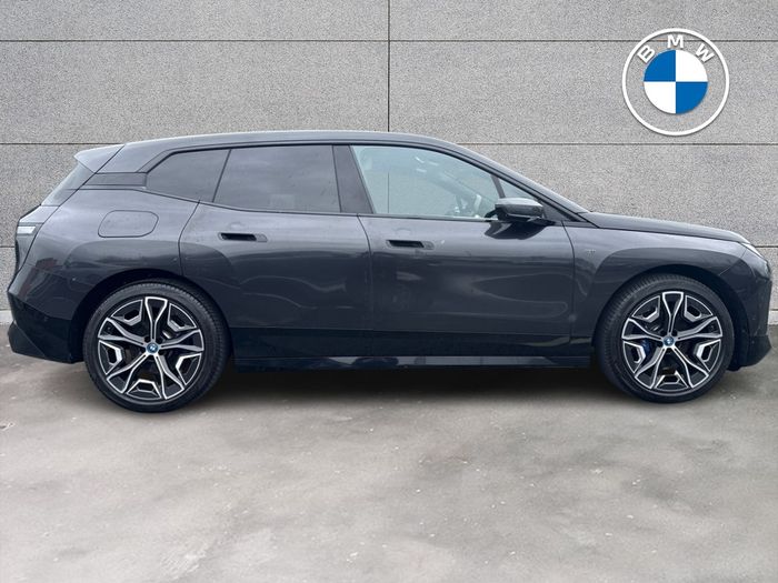 BMW IX 2022