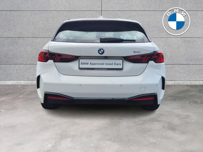 BMW 1 Series 2025