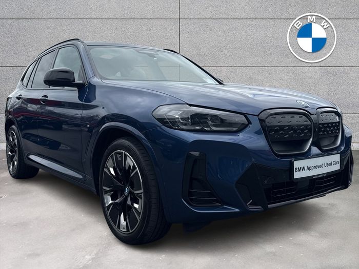 BMW iX3 2023