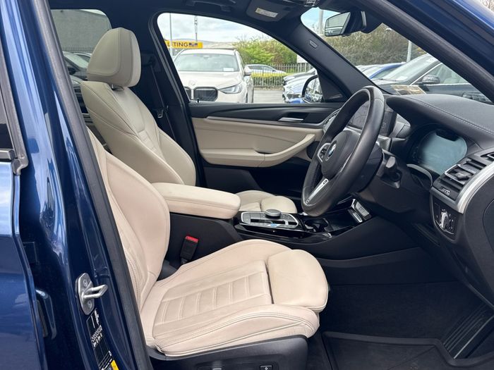 BMW iX3 2023