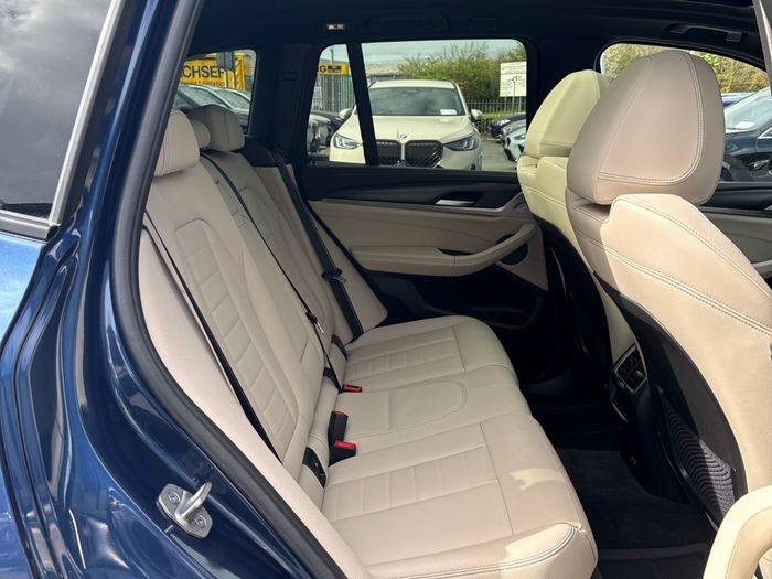 BMW iX3 2023