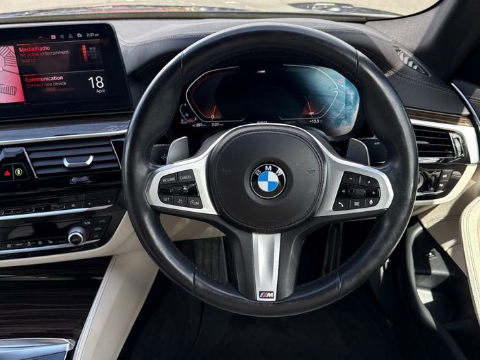 BMW 5 Series 2021