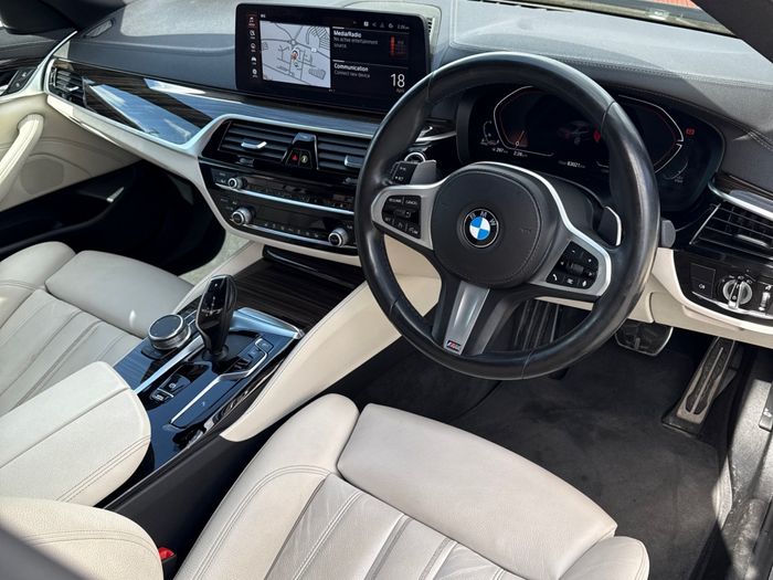 BMW 5 Series 2021