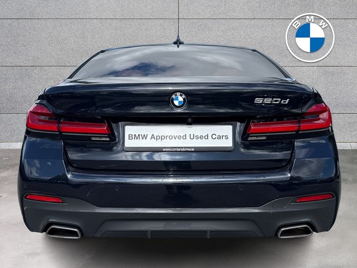 BMW 5 Series 2021