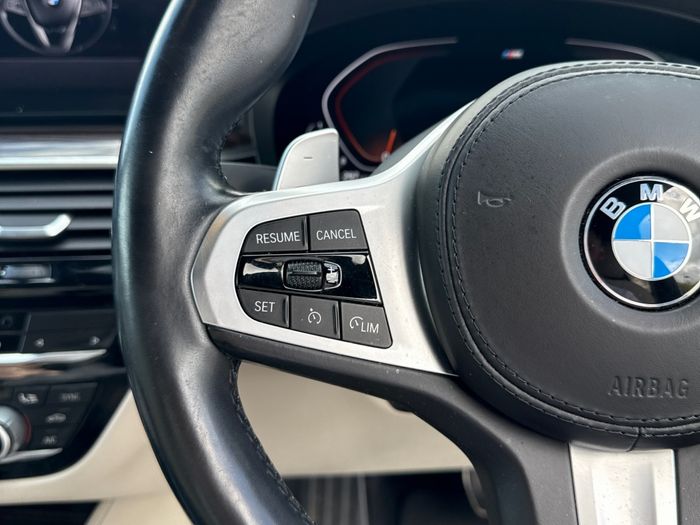 BMW 5 Series 2021