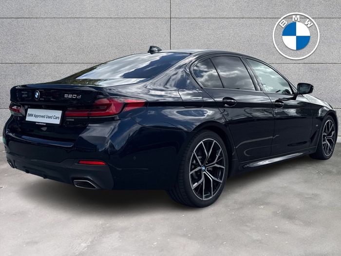BMW 5 Series 2021