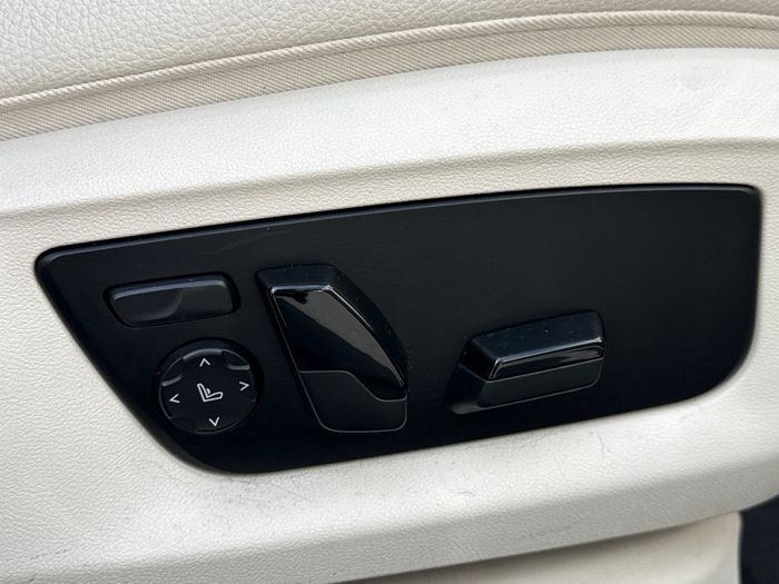 BMW 5 Series 2021